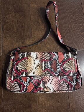 Snake-Print Shoulder Bag in Multicolor